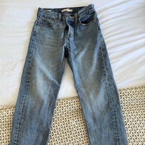 Levis wedgie straight jeans